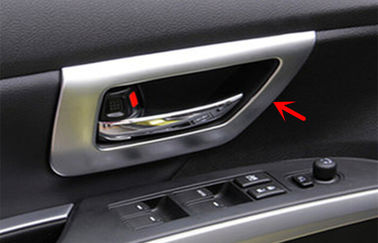Trung Quốc Các bộ phận trang trí nội thất ô tô có màu sắc cho SUZUKI S-cross 2014, khung tay cầm cửa bên trong nhà cung cấp