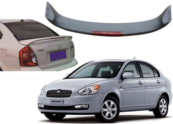 Giá tốt. Auto Sculpt Roof Spoiler với đèn LED cho Hyundai Accent Verna 2000 và 2007 trực tuyến