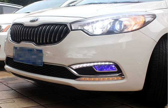 Giá tốt. Đèn LED ban ngày cho KIA K3 2014 Khung đèn sương mù Đèn ban ngày trực tuyến