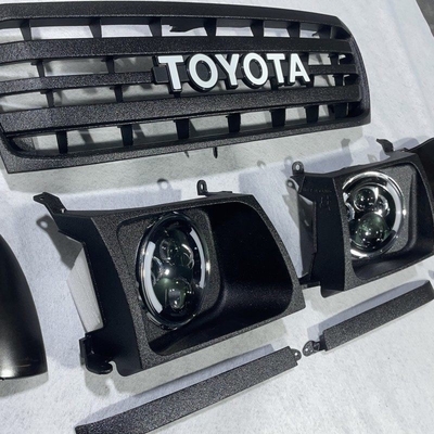 Giá tốt. OEM tương thích 5311190A09/5310160030 Toyota Land Cruise kích thước ban đầu lưới tản nhiệt phía trước Với màu đen / trắng / Chrome Trim trực tuyến