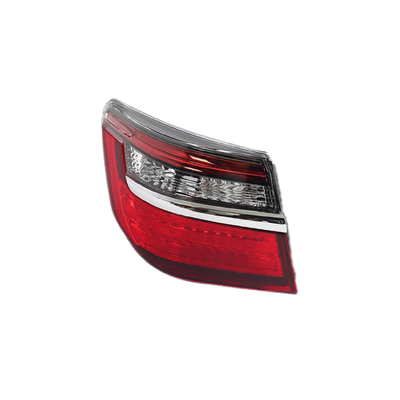 Giá tốt. 8158006450 Đèn hậu Toyota Camry Đèn pha nhựa 8155133670 Dùng cho chiếu sáng ô tô trực tuyến
